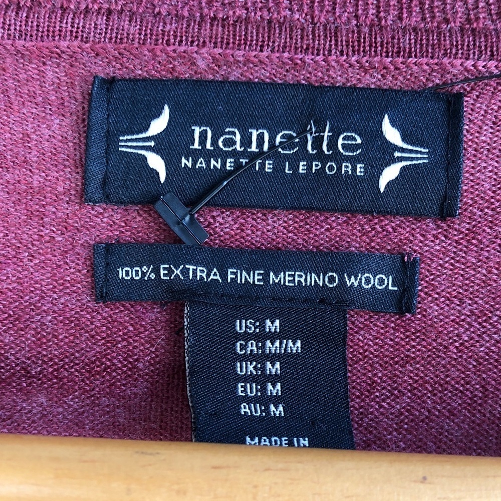 Nanette Lepore Merino wool lightweight sweater with “ruffle” cuffs - Picture 4 of 5